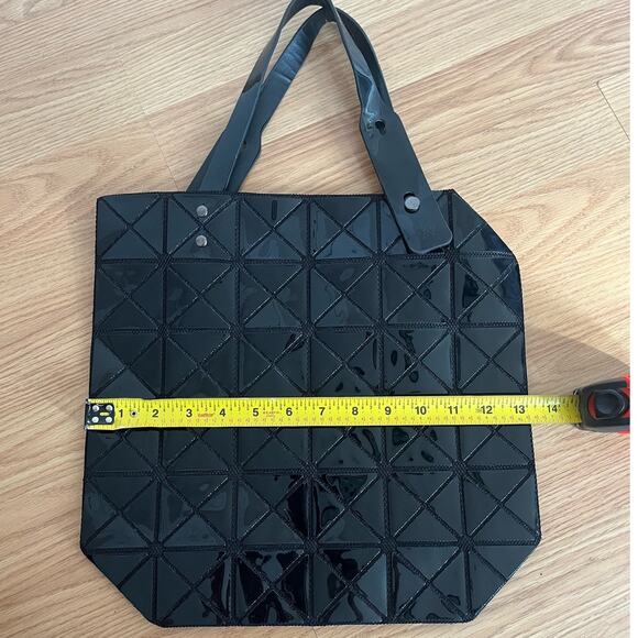 Pleats Please Issey Miyake Black Triangle Panel Tote Bag - Picture 11 of 11